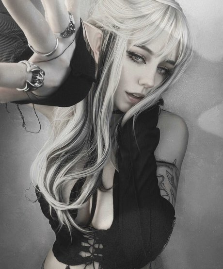 Dolchstosss nackt nette fotos