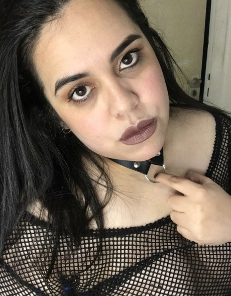 Goddes Nini model exklusive galerie