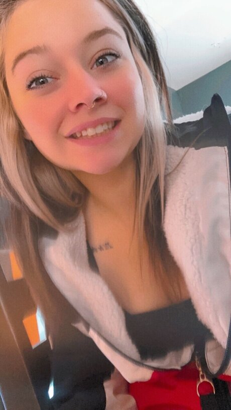 Toxic Attraction nacktheit sexy bilder