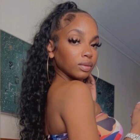 aziza2pretty top nackte galerie