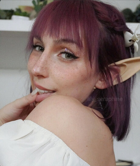 Lily Seraphine heiße pornografische galerien