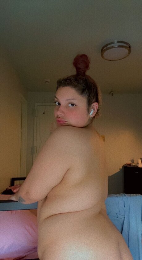 Ya Favorite Mella schauspielerin schöne foto