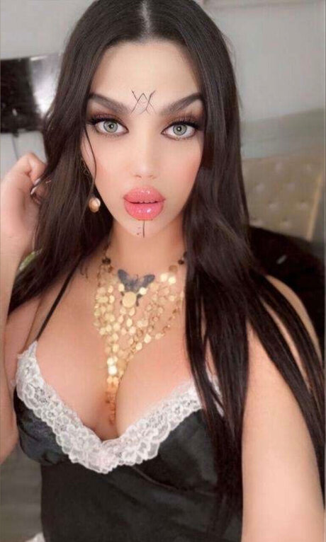 Eva Karam erwachsene pornostar bild