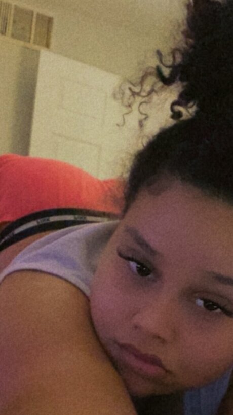 vollbusige rothaarige teen onlyfans top exklusive galerien