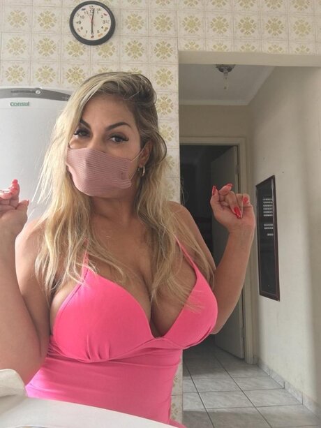 Amanda santos sexy top fotos