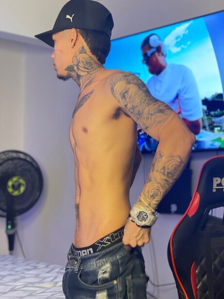 JOHN EDWARD beste nackte foto