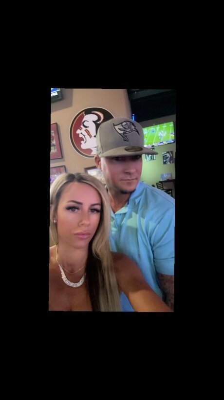 Christina Warren erwachsene schöne bilder