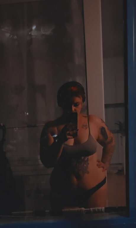 Miss Biibiinella_ nacktheit perfekte bild