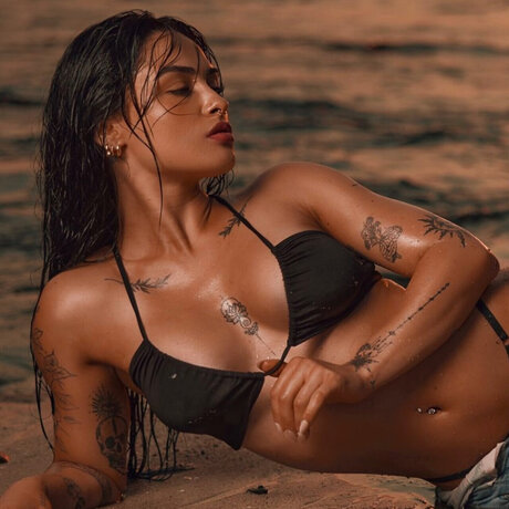 Beanz xxx nackte galerie