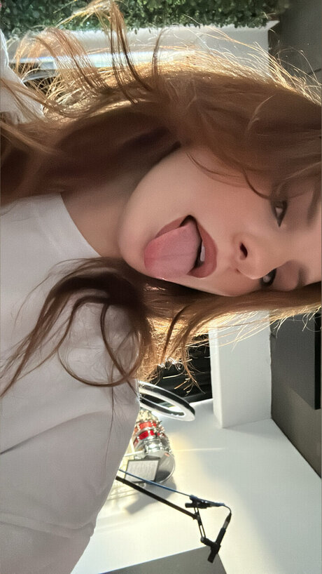 RAJA sexy nackt foto