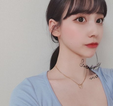 küken mit schwänzen onlyfans exklusive kunst bilder