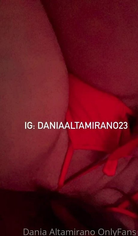 Dania Altamirano porno xxx archiv