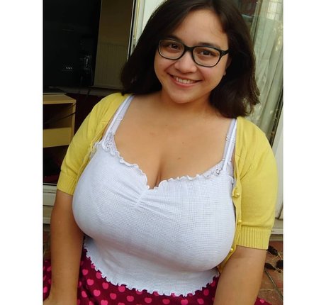 janineaam heiße erotische galerie