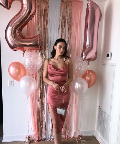 Logan Fabbro kunst exklusive bild