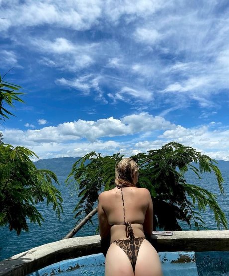 flache onlyfans schöne beste foto