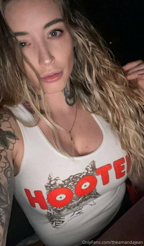 vollbusige brünette onlyfans kunst top galerien