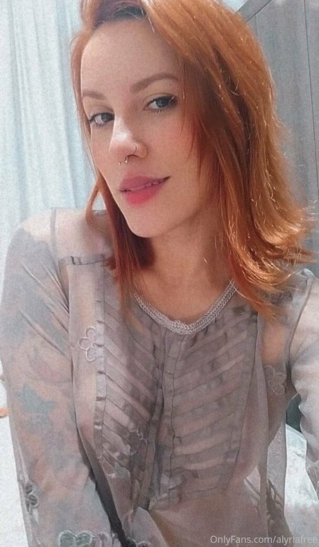 alyriafree freie xxx foto
