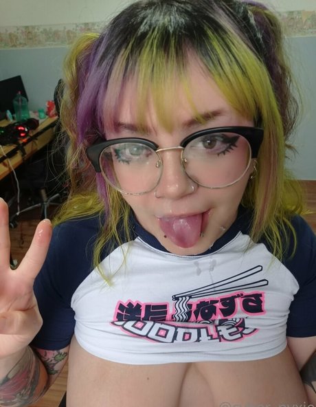 cyber nyxie pornostar akt bild