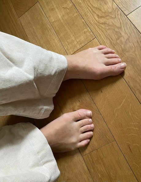 ebenholzmodell onlyfans nackte bild