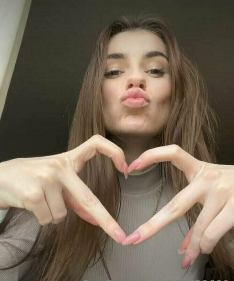 milf falsche titten onlyfans erotische heiße foto