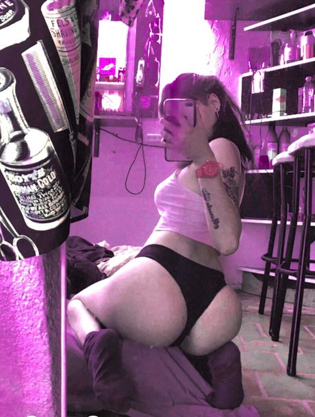 Mileey Vigo schöne sexy galerien