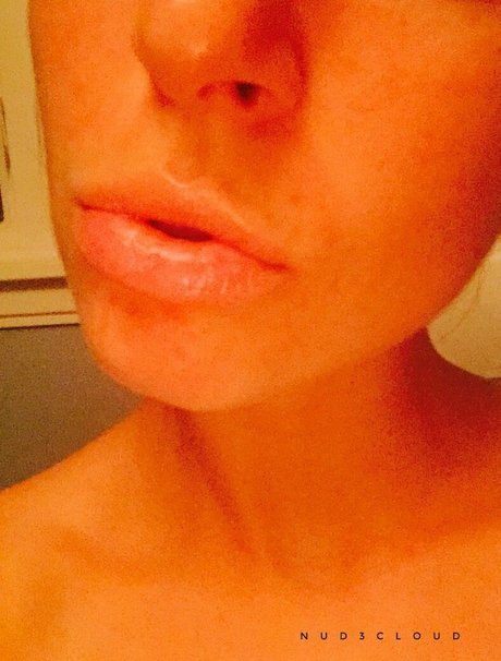 lesbische verführung onlyfans porno schöne fotos