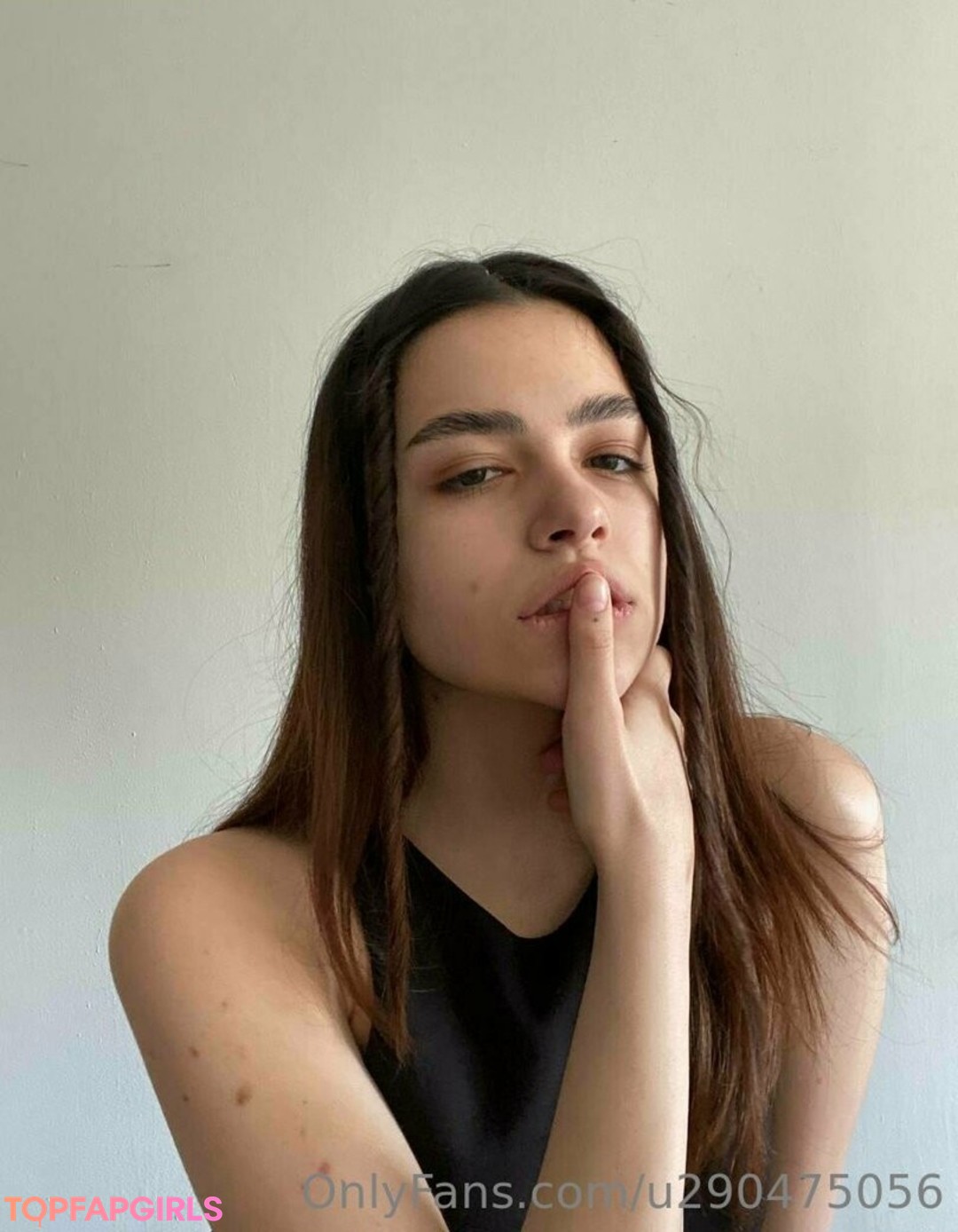 wednesday add beste nackte bild