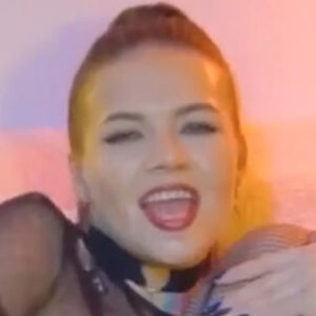 Nicolettxxx exklusive erotische foto