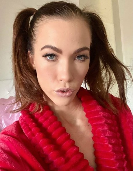 sperma auf der zunge onlyfans hd nacktheit galerie