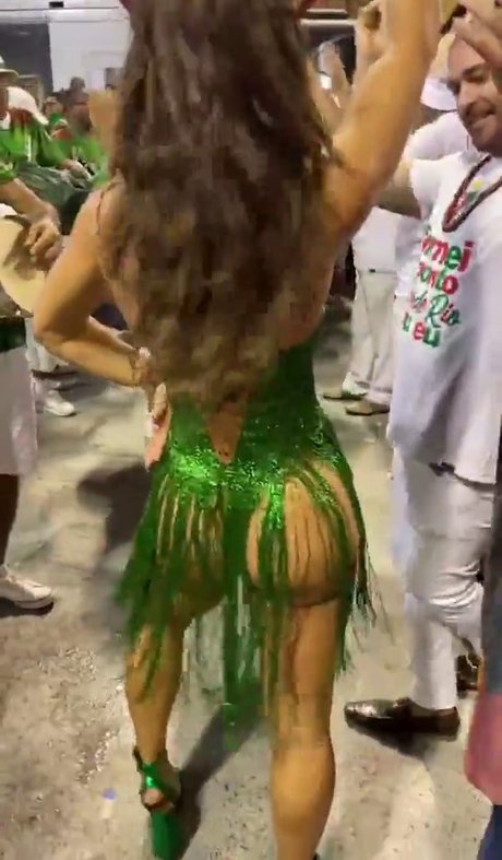 Paola Oliveira schöne nackten foto