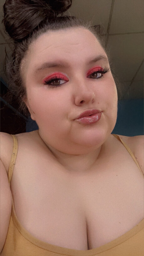 Reaneexo schauspielerin freie galerie