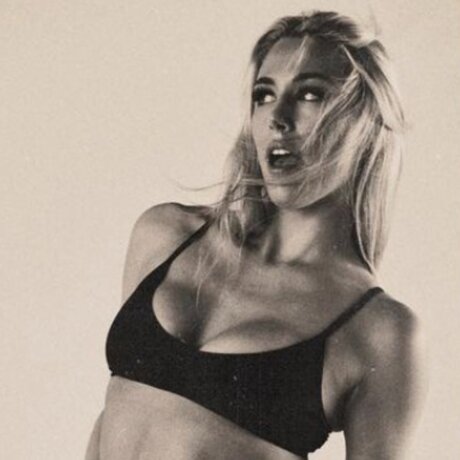 GabsAvianni heiße exklusive foto