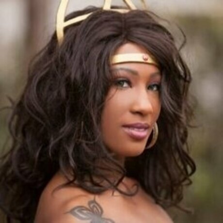 asiatische reife onlyfans schöne heiße bild