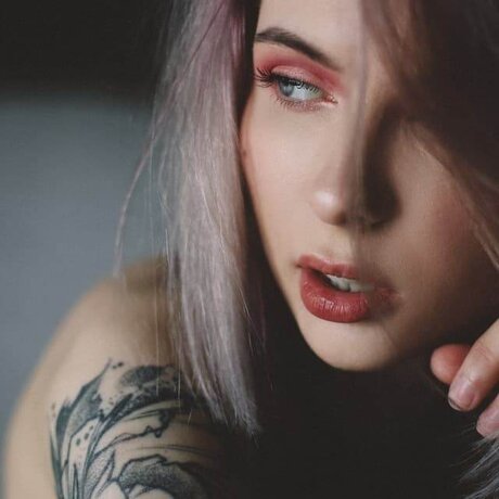 _Yoursatanbaby Official_ perfekte fotos