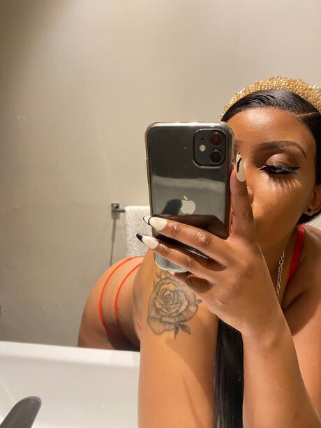 Mamie_ perfekte exklusive galerien