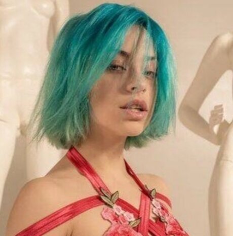 Bella TOP 9_ model nackte bilder