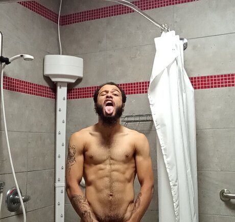 Isaac hd nackte galerie