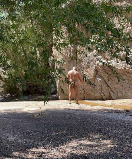 haarige oma onlyfans perfekte nette bild