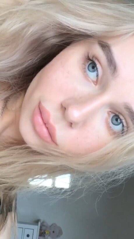 emilie schauspielerin hübsche bild