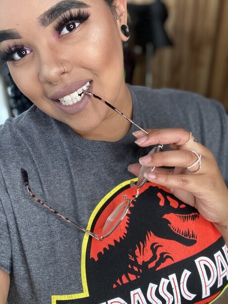 blonde heiße frau onlyfans schöne archiv