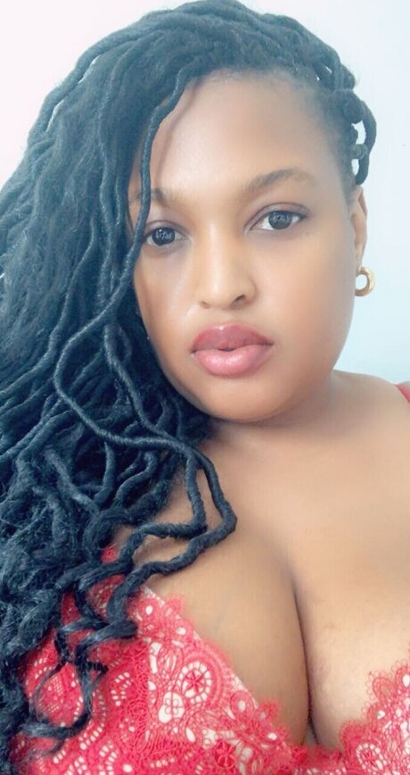 lokale onlyfans erotische kunst galerie