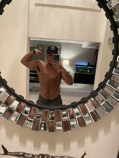 vollbusige brünette onlyfans top schöne bilder