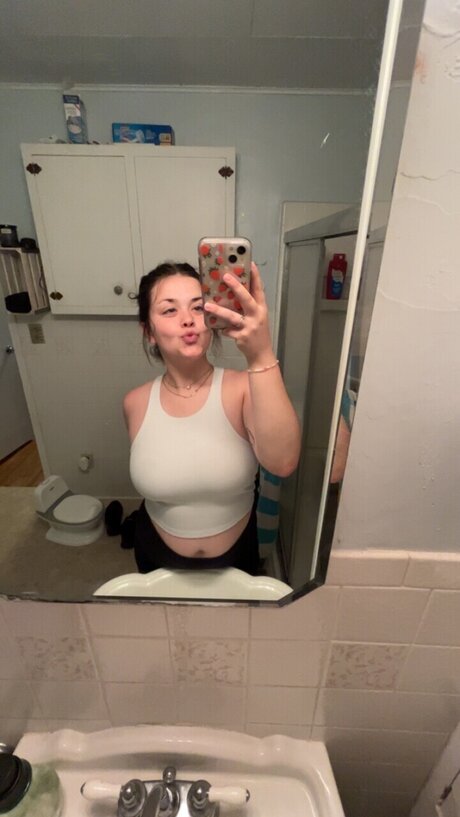 ggbb exklusive nackt foto