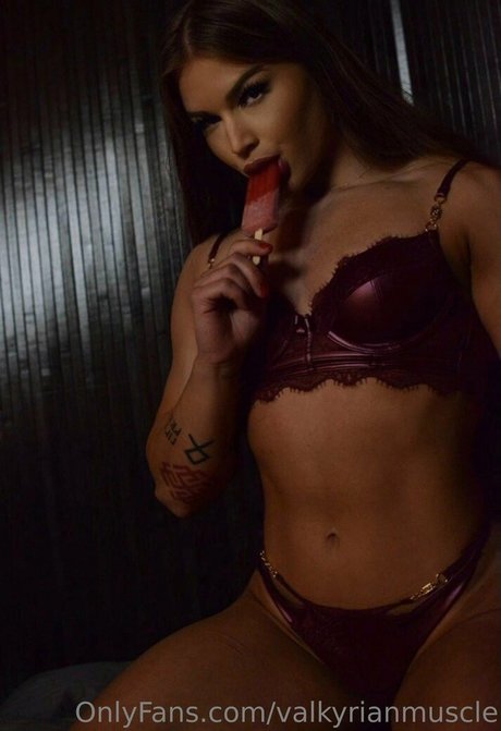 valkyrianmuscle sexy nacktheit archiv