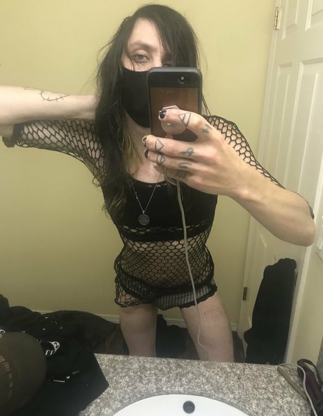 dreier asiatische onlyfans kostenlose top bild