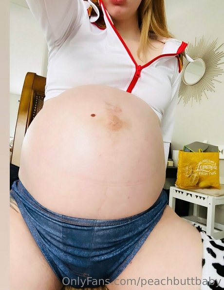 peachbuttbaby kunst exklusive fotos