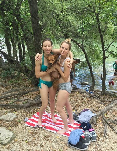 dünne schwarze teenager-onlyfans schöne sexy foto