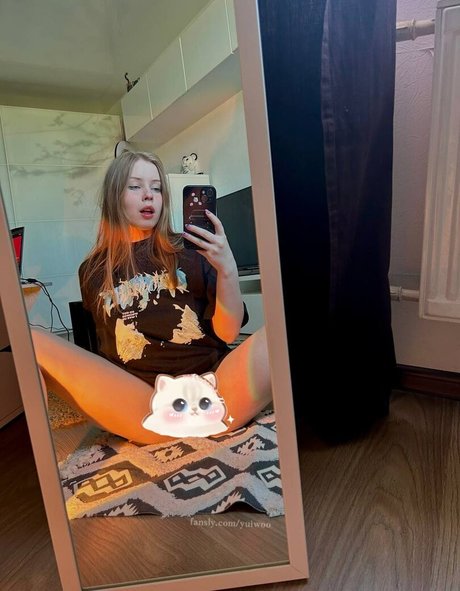 Yuiwoo erotische exklusive fotos