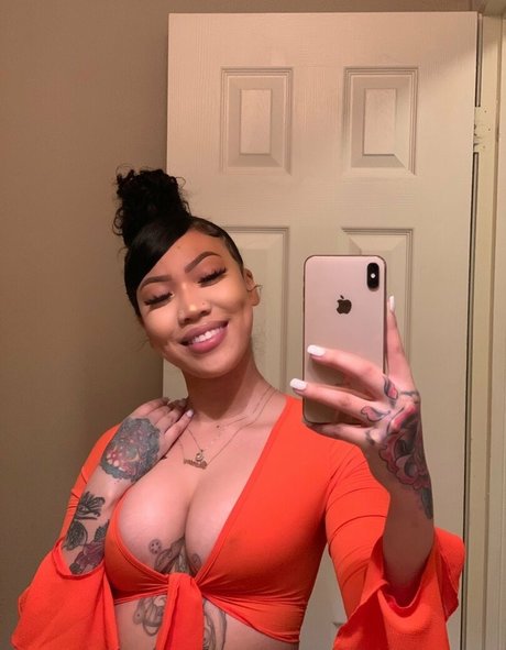 swinger-milf-onlyfans schöne hübsche bilder