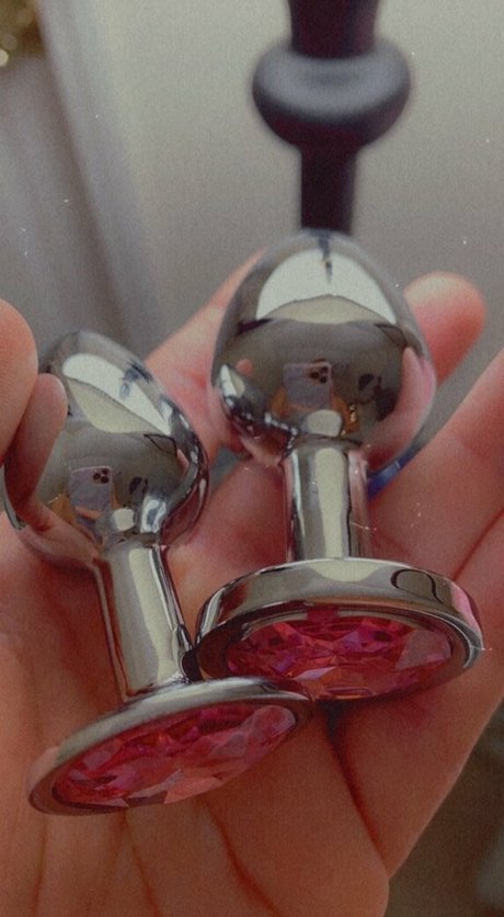 xxxhookedonbrookefree exklusive pornostar fotos